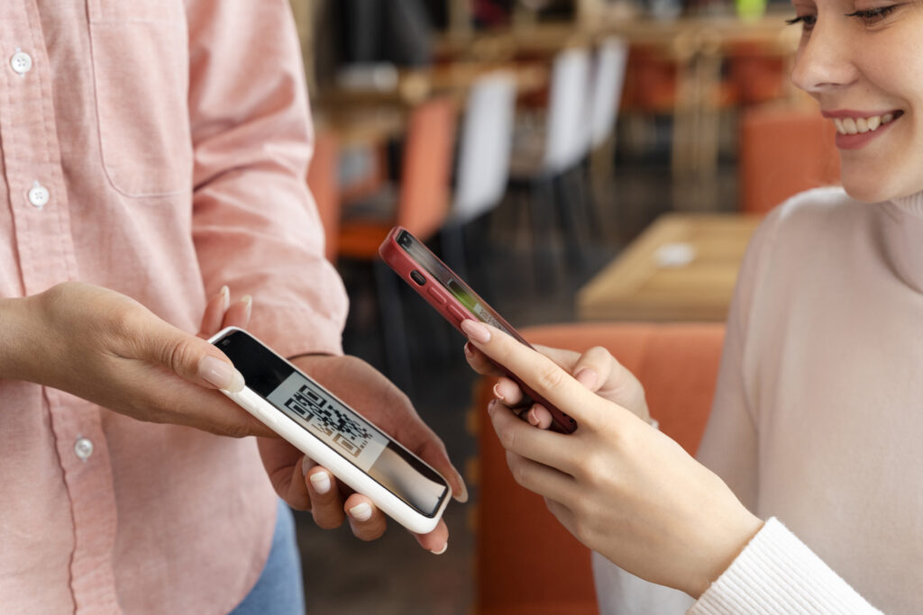 Jualan Makin Praktis! Cara Pakai OVO dan QRIS untuk Bisnis Anda